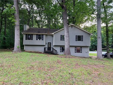 Homes For Sale - 15 Bakers Drive<br/> Douglasville, GA 30134