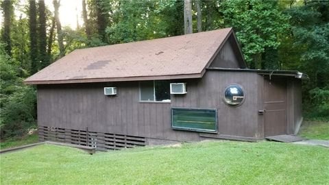 A home in Lilburn