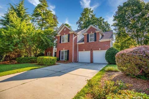 Homes For Sale - 1008 Post Horn Run<br/> Lawrenceville, GA 30045