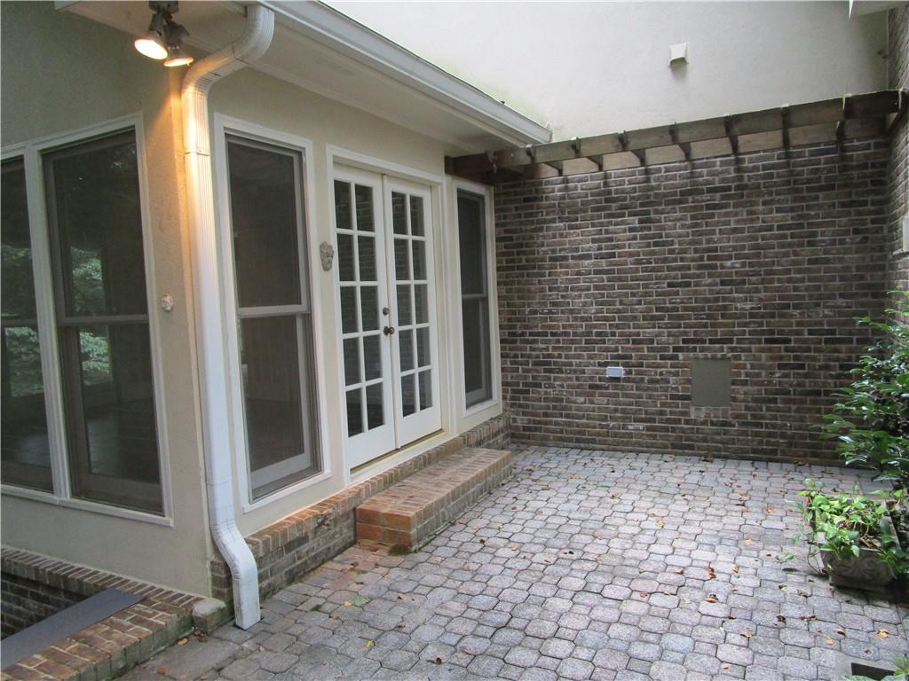 Berkeley Mews - Residential Lease