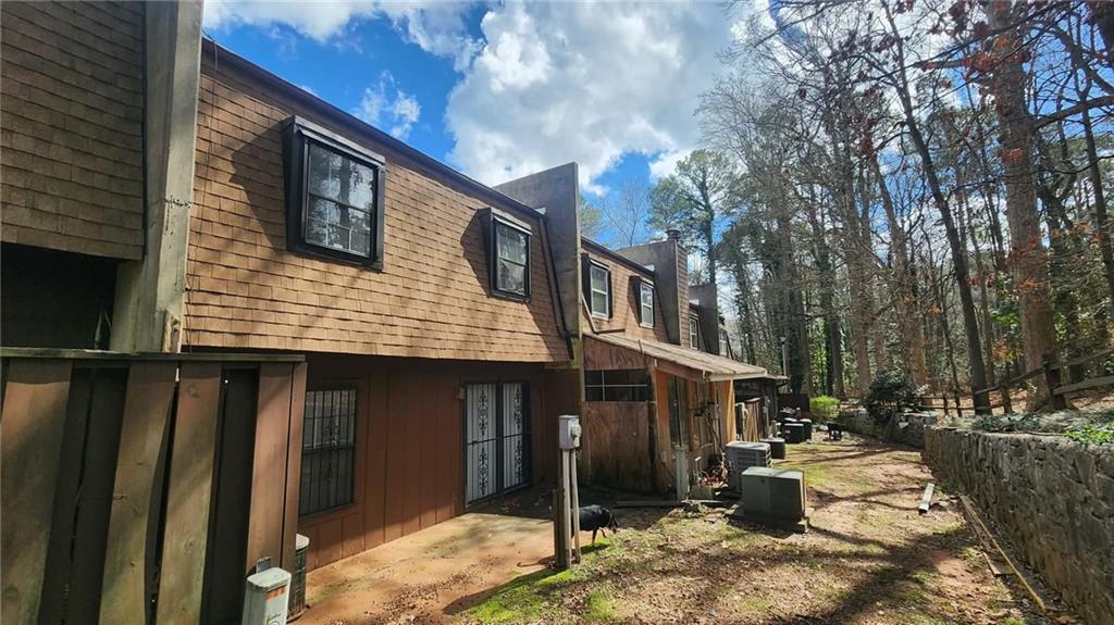 723 Cedar Pointe Court SW