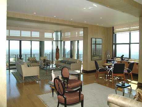 CRAFTED BY ARCHITECT MILAN VANCURA, THIS SPECTACULAR HIGH RISE RESIDENCE OFFERS THE FINEST IN LUXURY LIVING. DAZZLING INTERIORS & BREATHTAKING VIEWS FROM THE 37TH FLOOR PENTHOUSE OF PARK AVENUE, BUCKHEAD'S MOST COSMOPOLITAN ADDRESS.