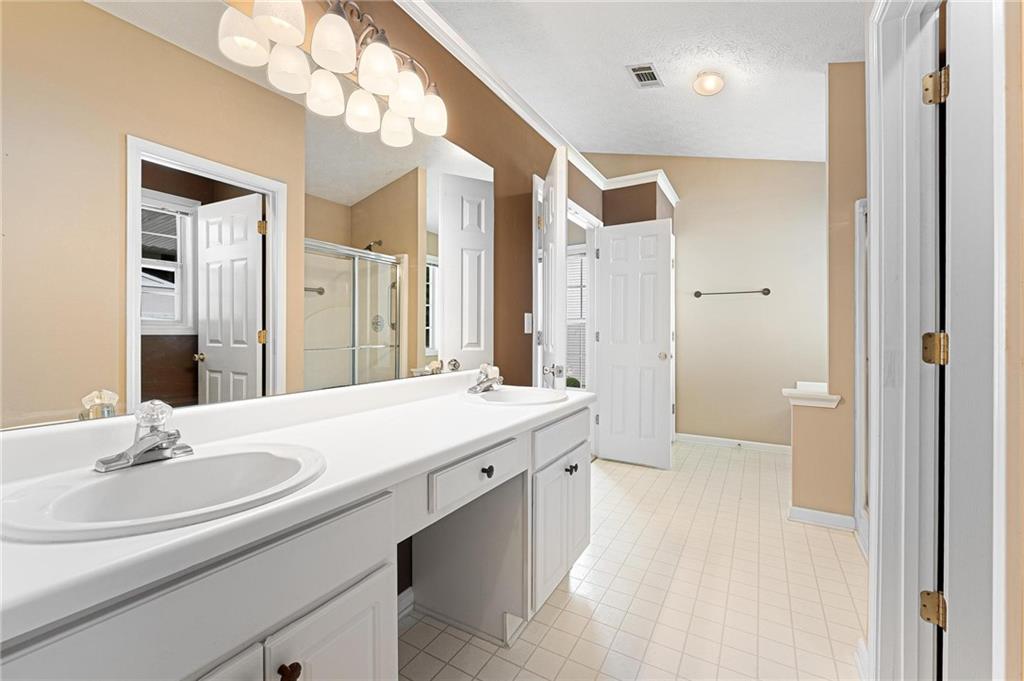 2620 Matlin Way, Buford, Georgia image 25