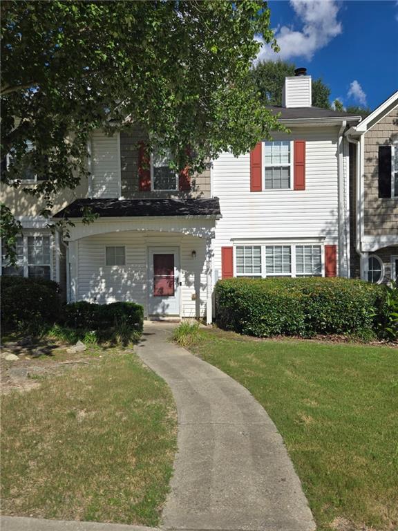 Cozy townhome--great for starter home or as property for investors. New flooring and HVAC. Close to airport and major highways.