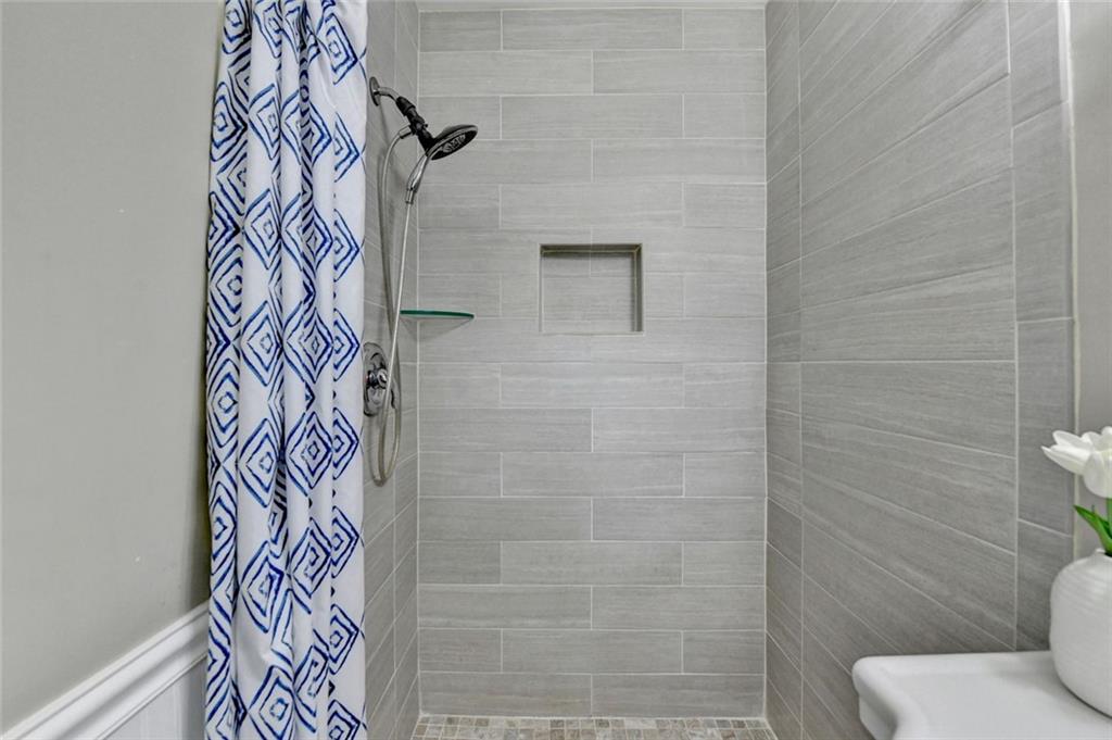 1744 Chateau Drive, Dunwoody, Georgia image 30