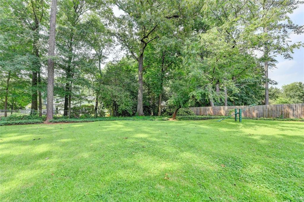 1744 Chateau Drive, Dunwoody, Georgia image 40