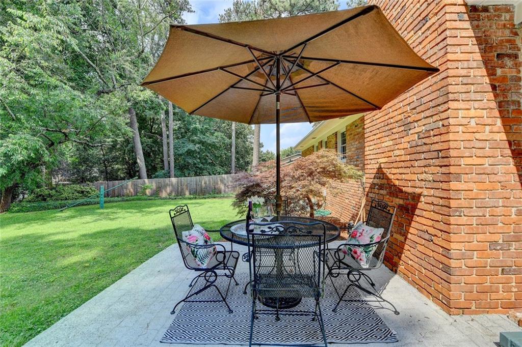 1744 Chateau Drive, Dunwoody, Georgia image 38