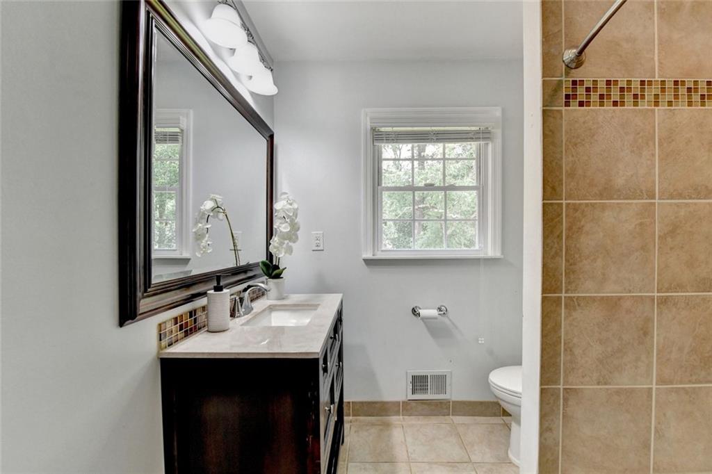 1744 Chateau Drive, Dunwoody, Georgia image 36
