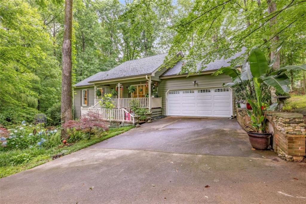 1526 Oakleaf Drive, Auburn, Georgia image 5