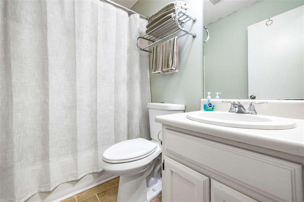 1526 Oakleaf Drive, Auburn, Georgia image 21