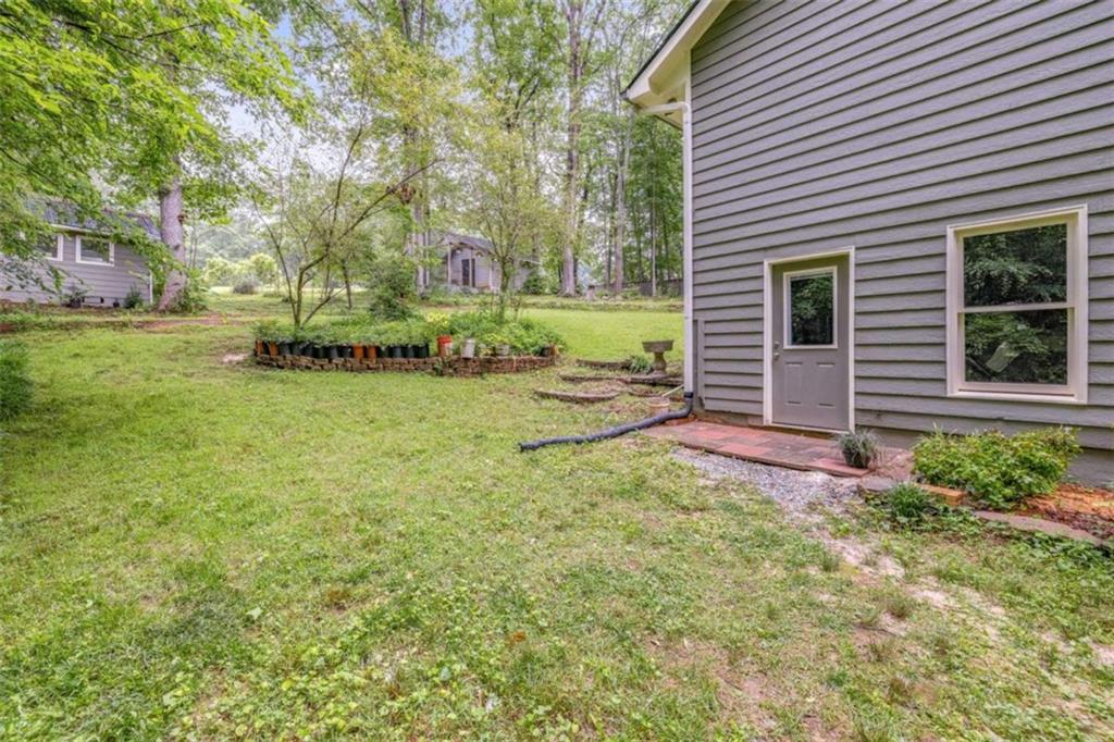 1526 Oakleaf Drive, Auburn, Georgia image 28