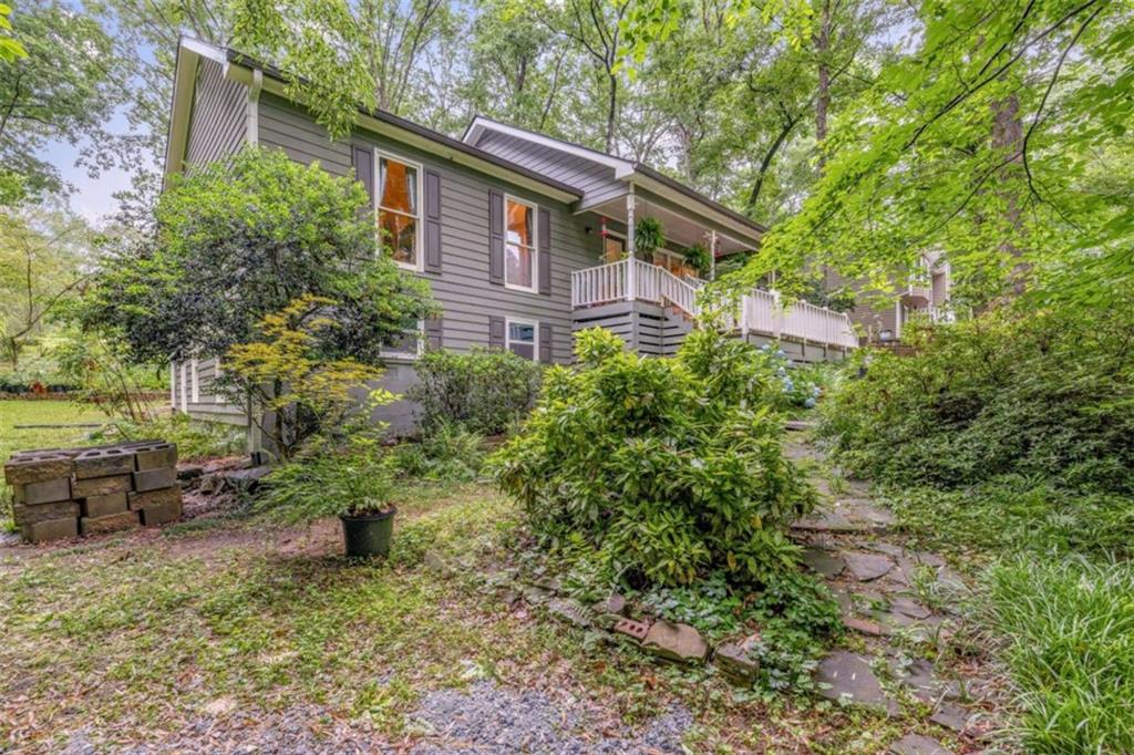 1526 Oakleaf Drive, Auburn, Georgia image 6