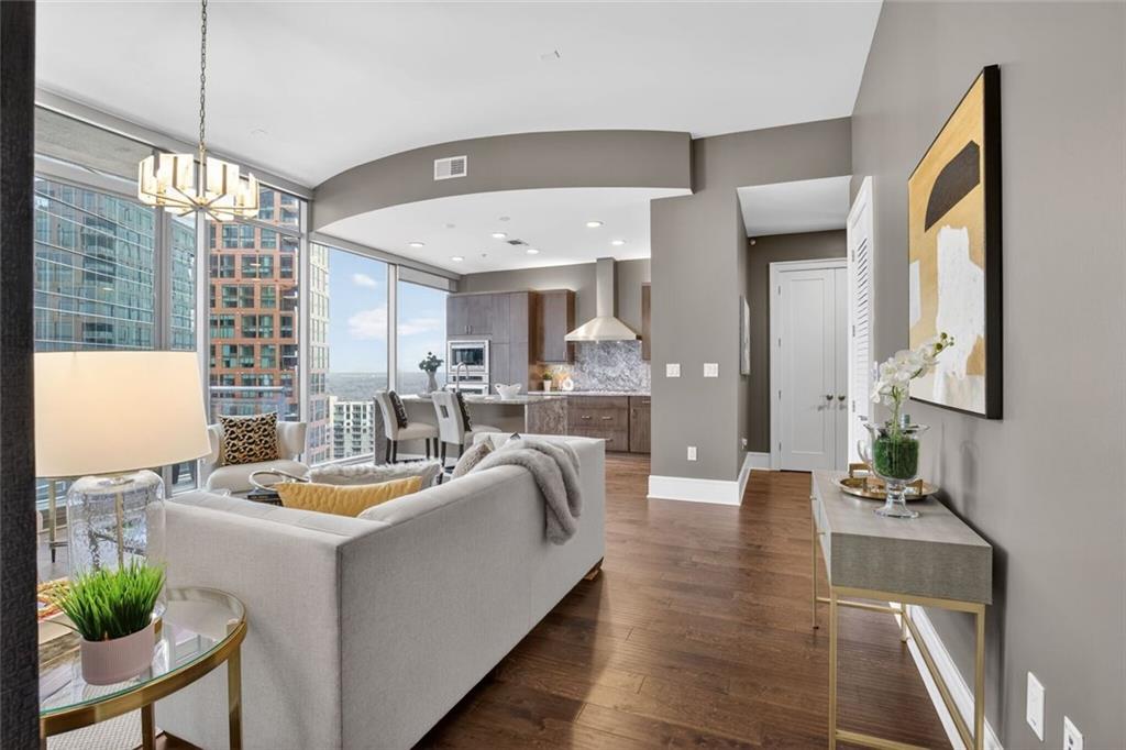 1065 Peachtree Street NE 2901