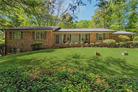 Homes For Sale - 1387 Springdale Road<br/> Gainesville, GA 30501