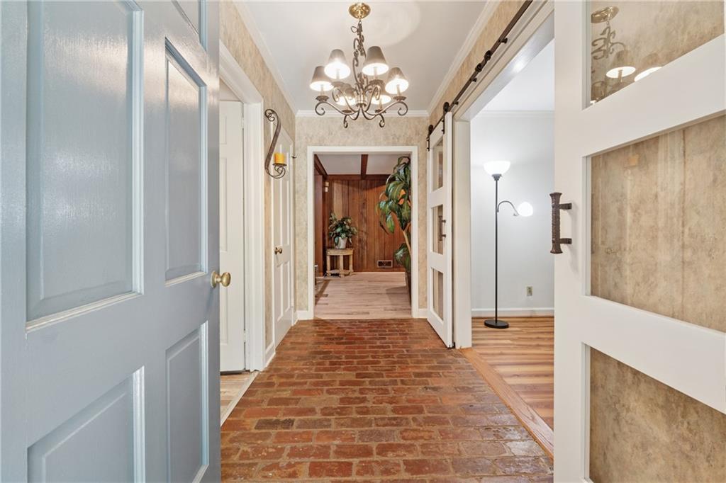 1387 Springdale Road