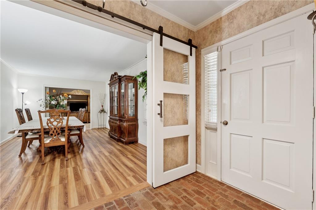 1387 Springdale Road