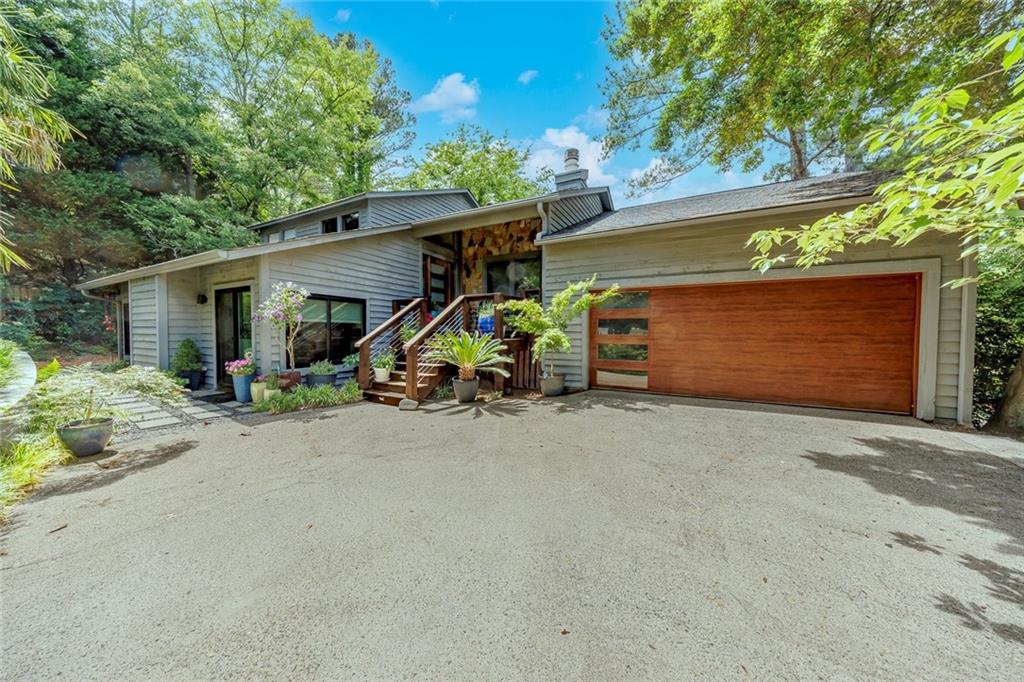927 Muirfield Drive