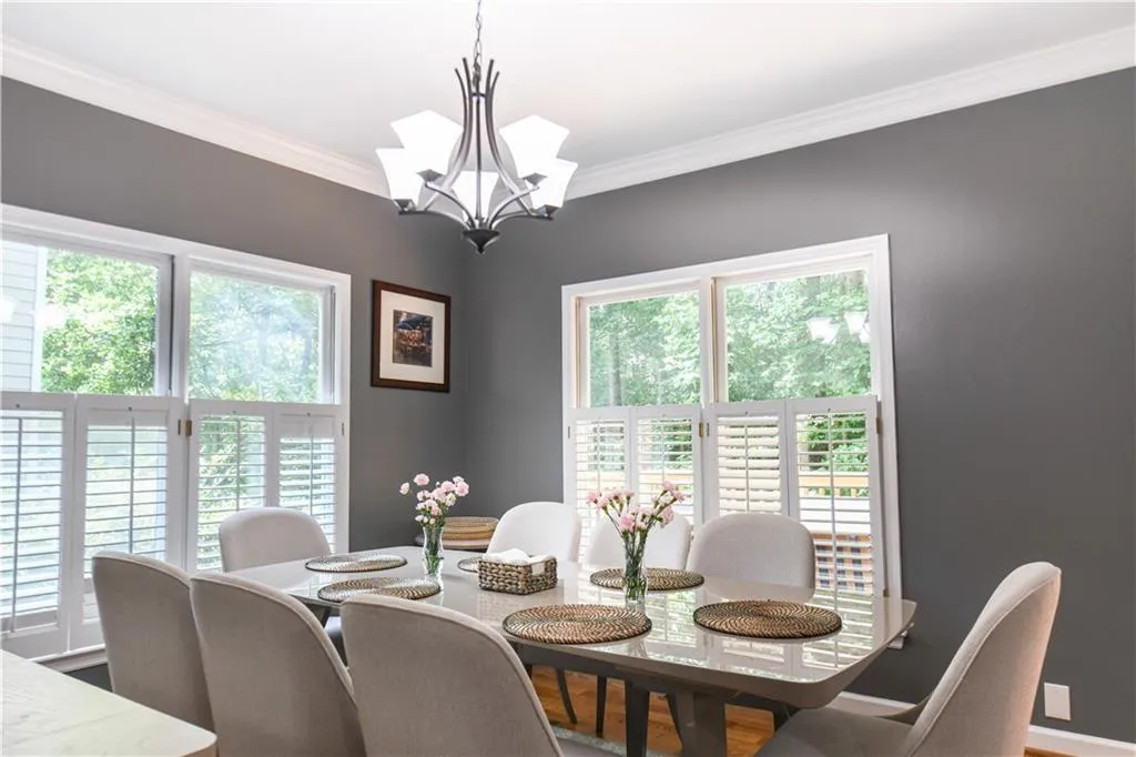 Marietta, Georgia 30068, United States, 4 Bedrooms Bedrooms, ,4 BathroomsBathrooms,Residential,Active,171110