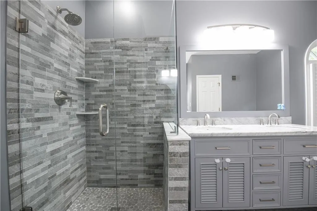 Marietta, Georgia 30068, United States, 4 Bedrooms Bedrooms, ,4 BathroomsBathrooms,Residential,Active,171110