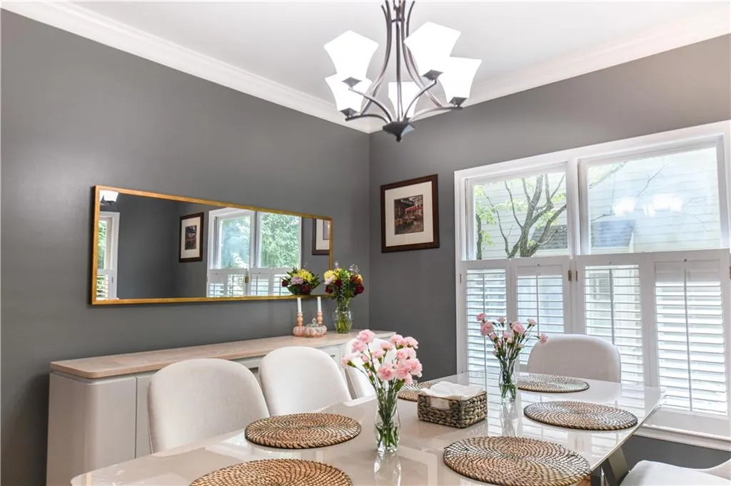 Marietta, Georgia 30068, United States, 4 Bedrooms Bedrooms, ,4 BathroomsBathrooms,Residential,Active,171110