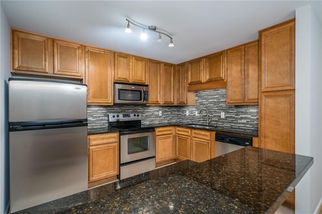 Carlyle Woods - Residential