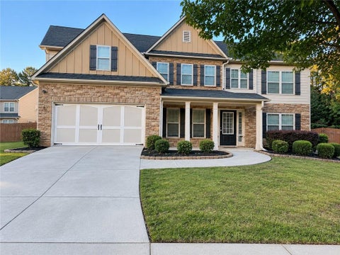 Homes For Sale - 3302 Perennial Lane<br/> Gwinnett County, Snellville, GA 30039