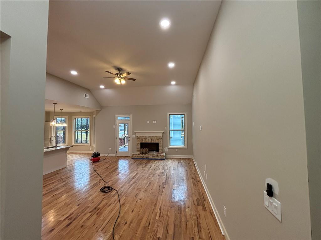 5544 Whispering Swan Court