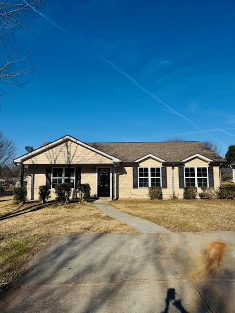 415 Dove Lane, Social Circle, Georgia image 1