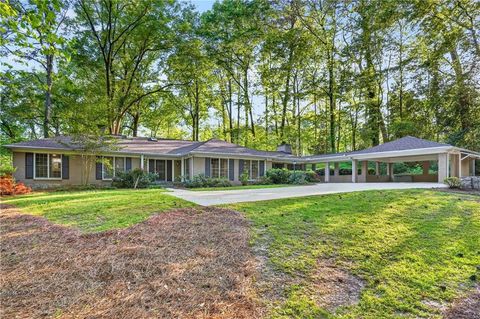 Photo of 1190 W Wesley Road NW, Atlanta, GA 30327 (MLS # 7753351)