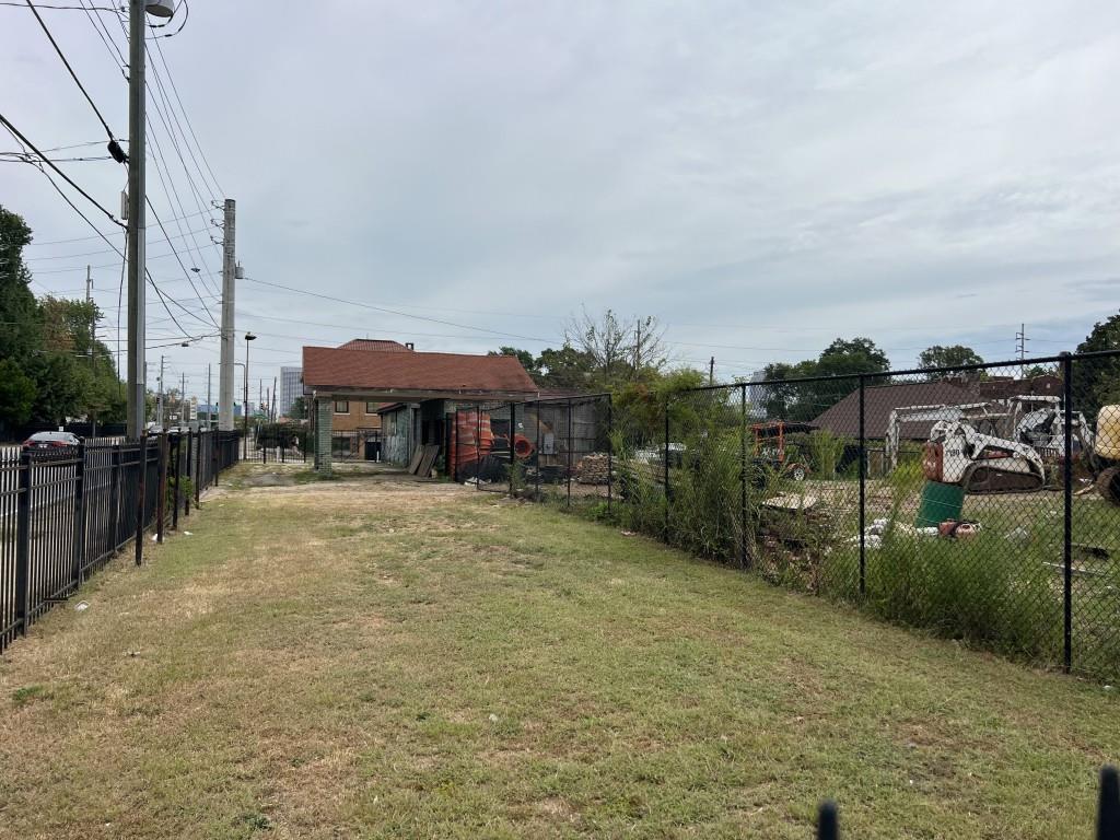 808 Donald Lee Hollowell Parkway NW