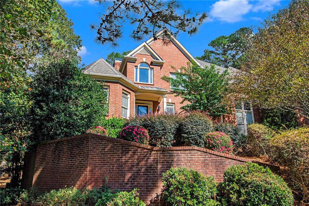 345 Lake Bend Court