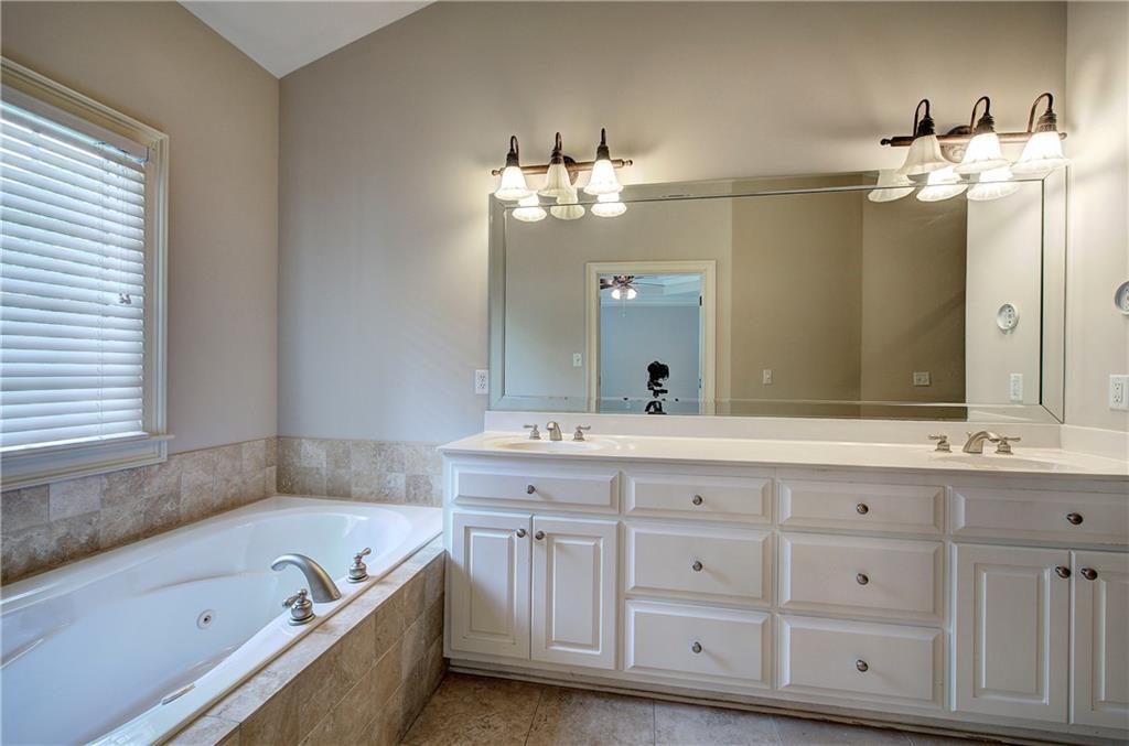 5492 Glenridge Drive #536, Atlanta, Georgia image 42