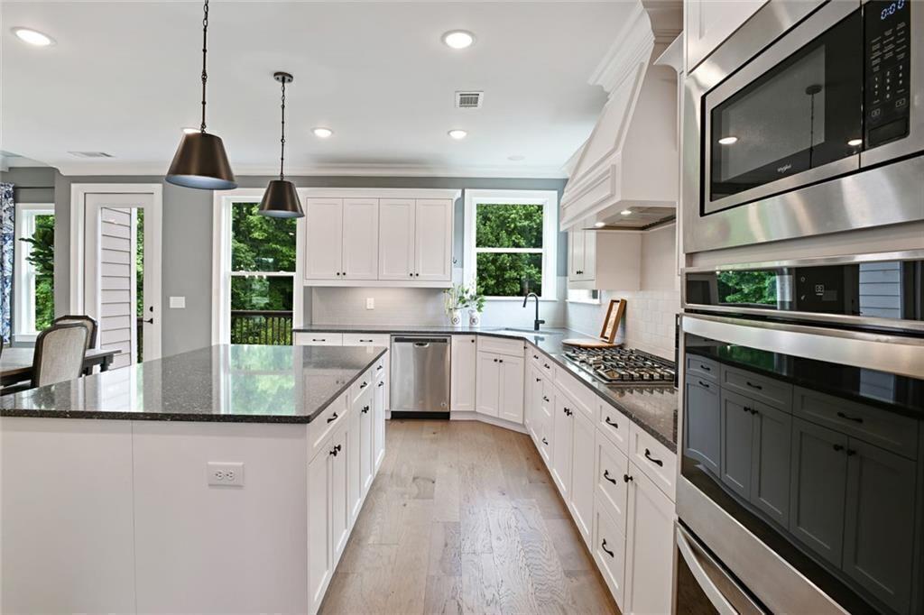 3525 Montebello Parkway