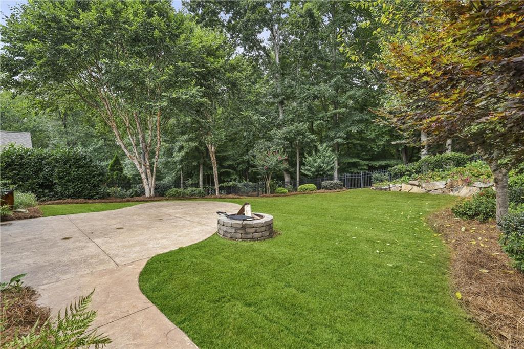 5050 Castlegate Court