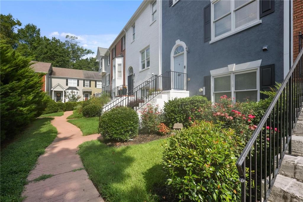 260 Manning Road SW 71