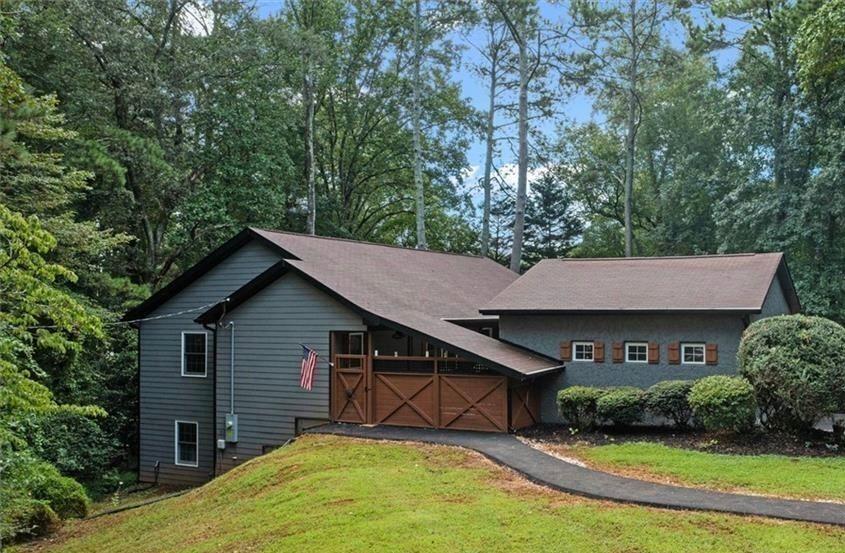 2674 Skylane Drive