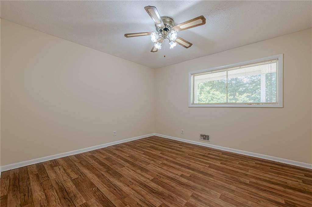 2133 Bird Lane, Snellville, Georgia image 26