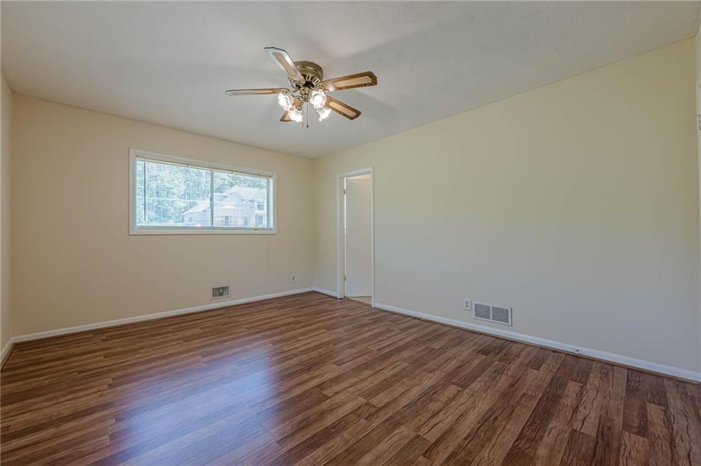 2133 Bird Lane, Snellville, Georgia image 37