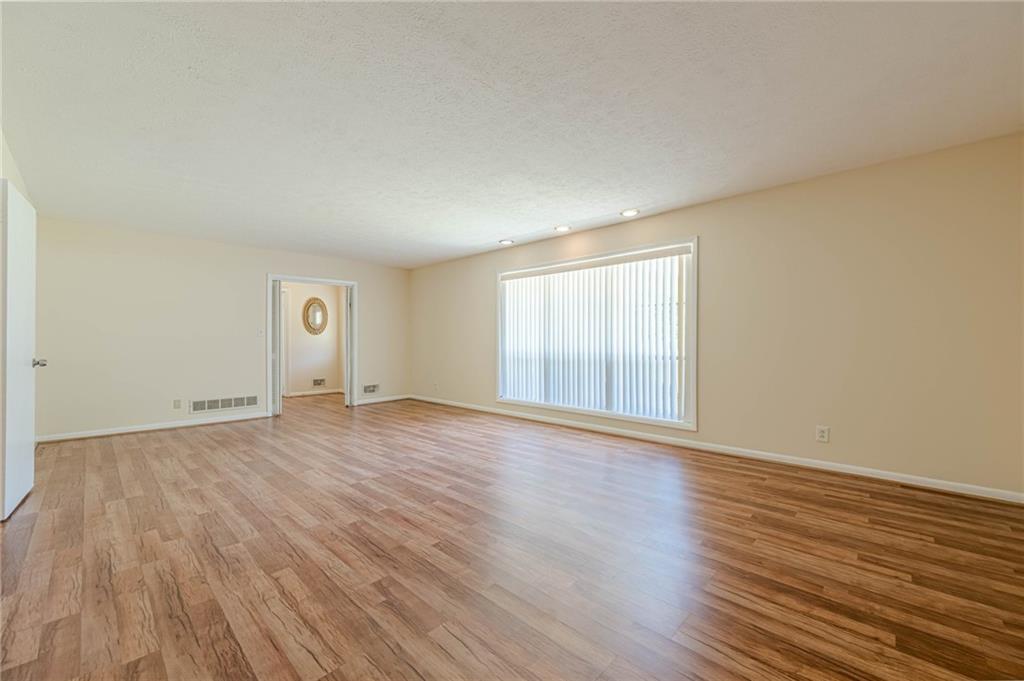 2133 Bird Lane, Snellville, Georgia image 11
