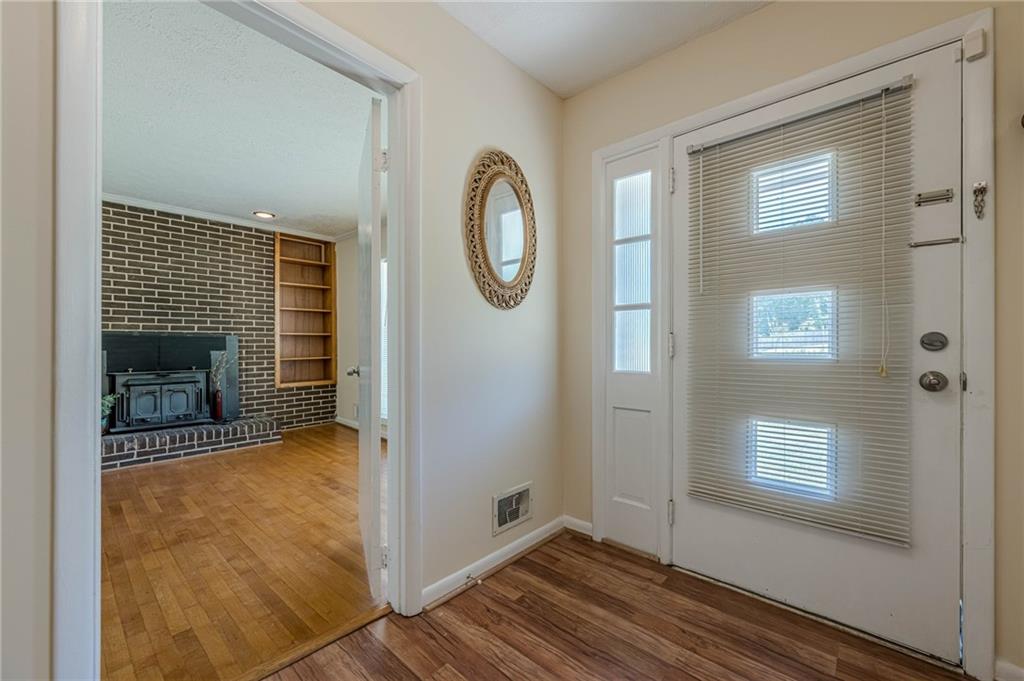 2133 Bird Lane, Snellville, Georgia image 3
