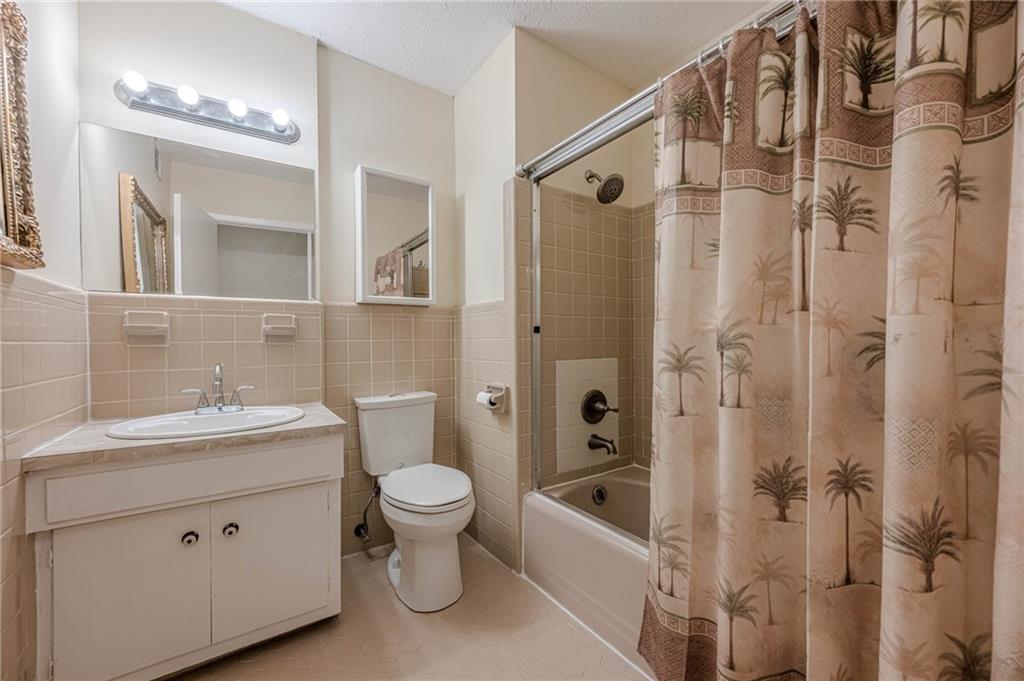 2133 Bird Lane, Snellville, Georgia image 32