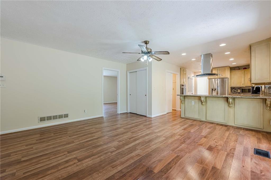 2133 Bird Lane, Snellville, Georgia image 14