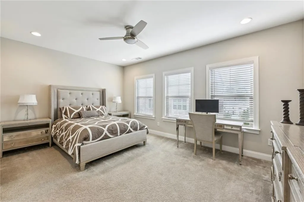 Brookhaven, Georgia 30319, United States, 3 Bedrooms Bedrooms, ,4 BathroomsBathrooms,Residential,Pending,84684