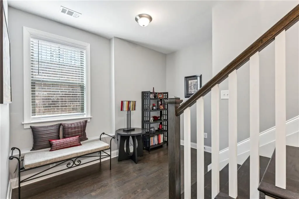 Brookhaven, Georgia 30319, United States, 3 Bedrooms Bedrooms, ,4 BathroomsBathrooms,Residential,Pending,84684