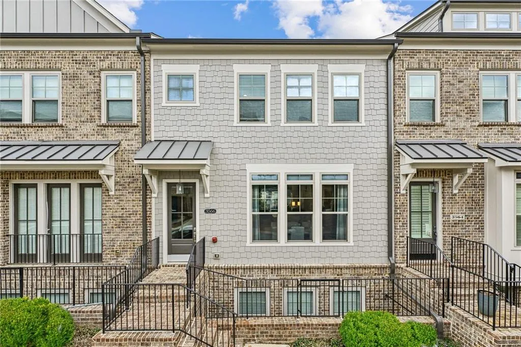 Brookhaven, Georgia 30319, United States, 3 Bedrooms Bedrooms, ,4 BathroomsBathrooms,Residential,Pending,84684