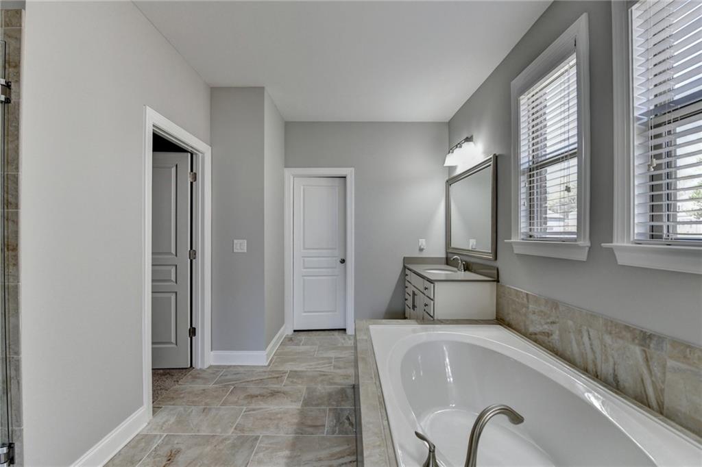 4217 Heisenberg Lane, Suwanee, Georgia image 35