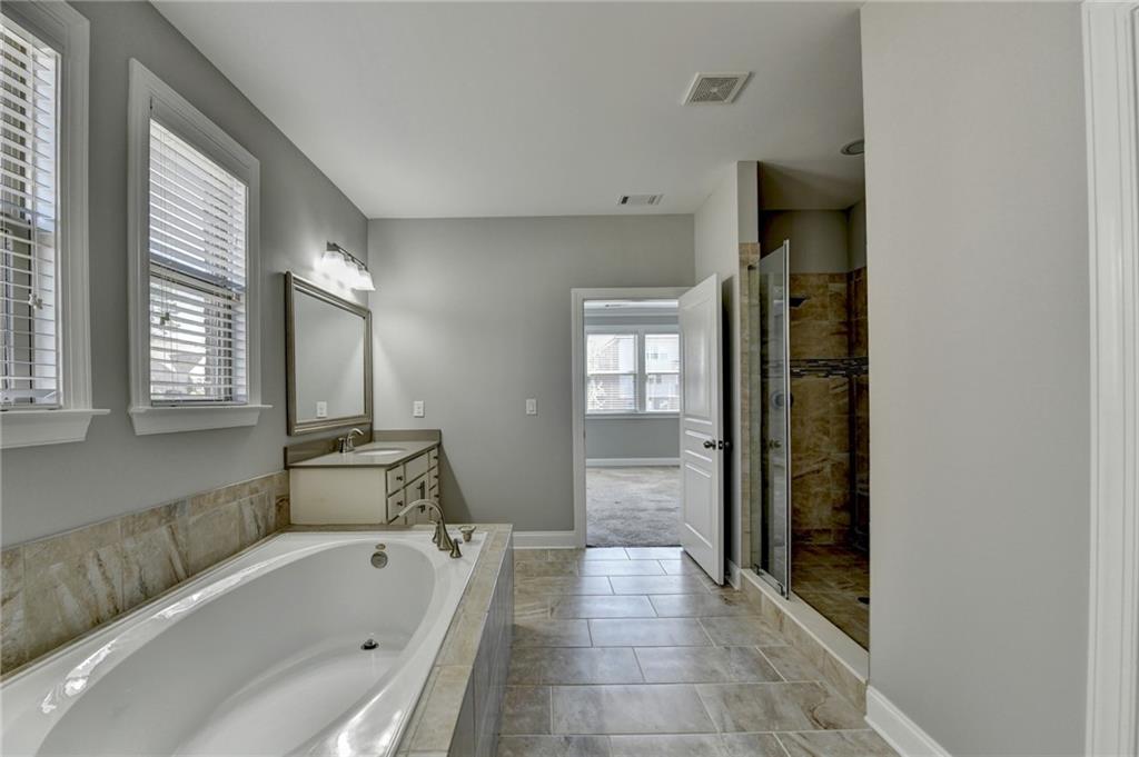 4217 Heisenberg Lane, Suwanee, Georgia image 37