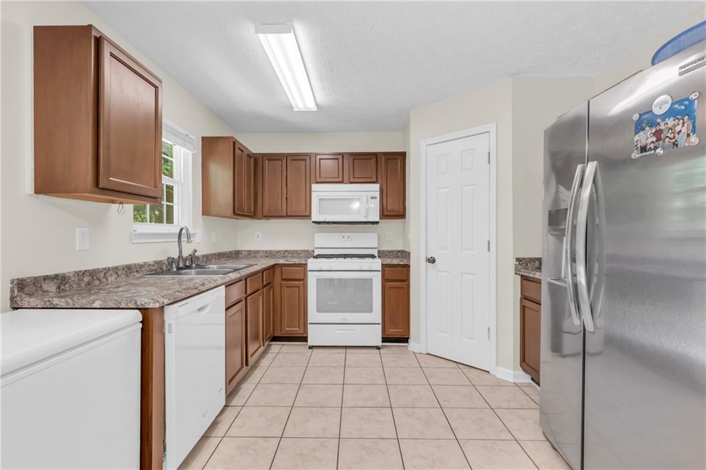 840 Melrose Park Place