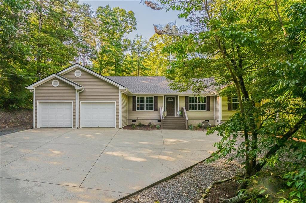 4542 Clear Creek Road