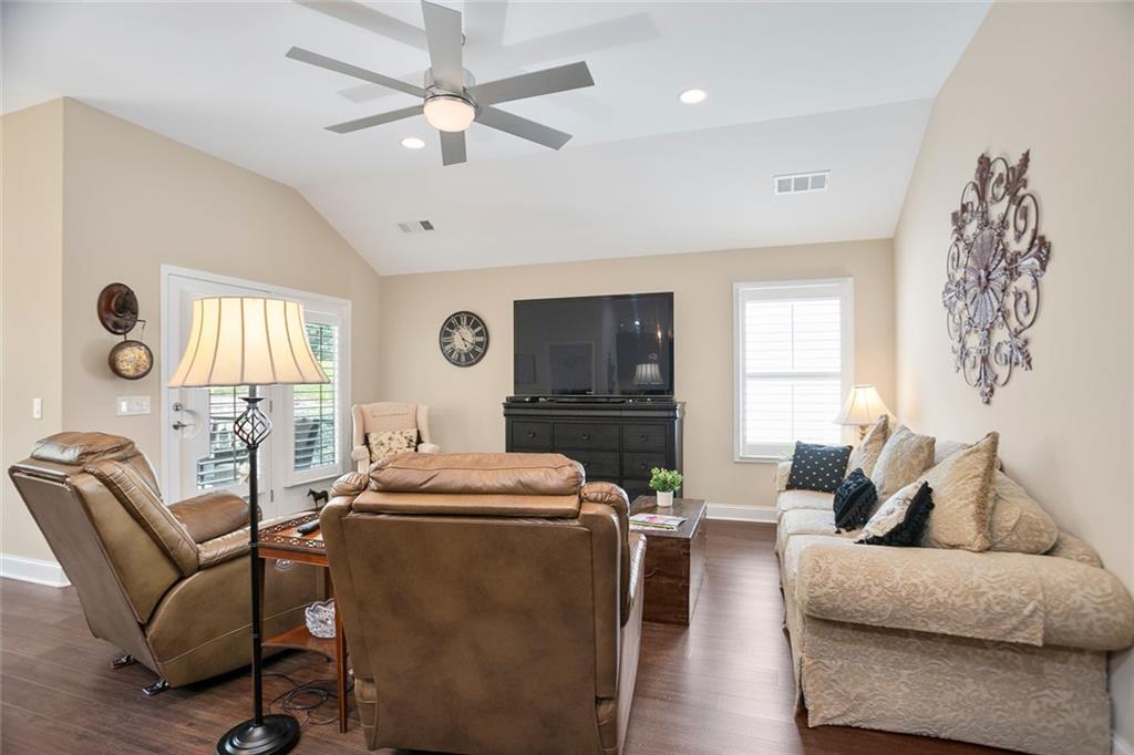 161 Grace Circle, Acworth, Georgia image 8